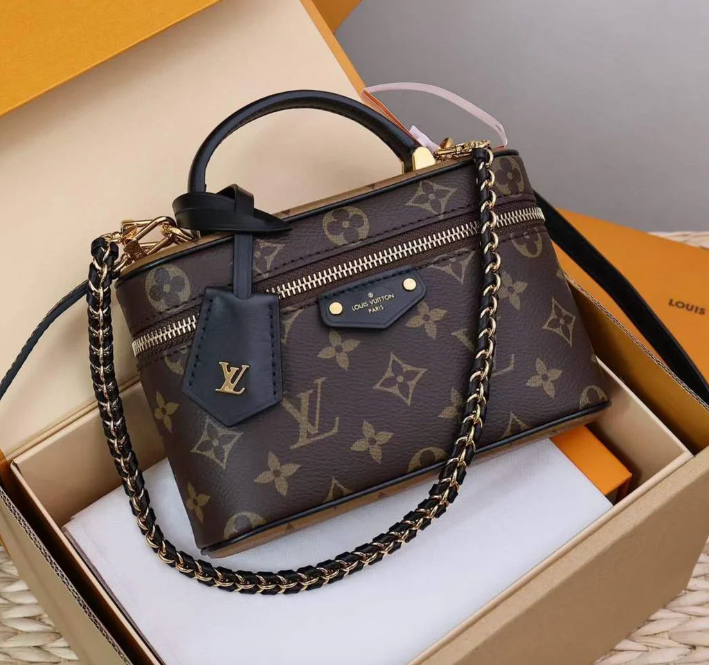 LV BAG Vanity Chain Pouch