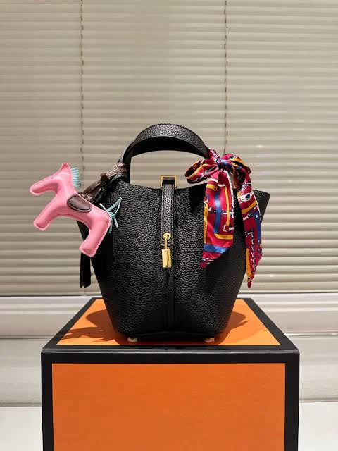 Hermès Picotin Lock 18