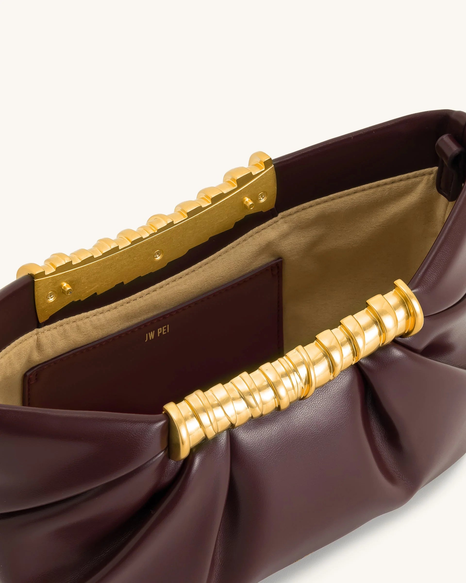 JW PEI Leia clutch