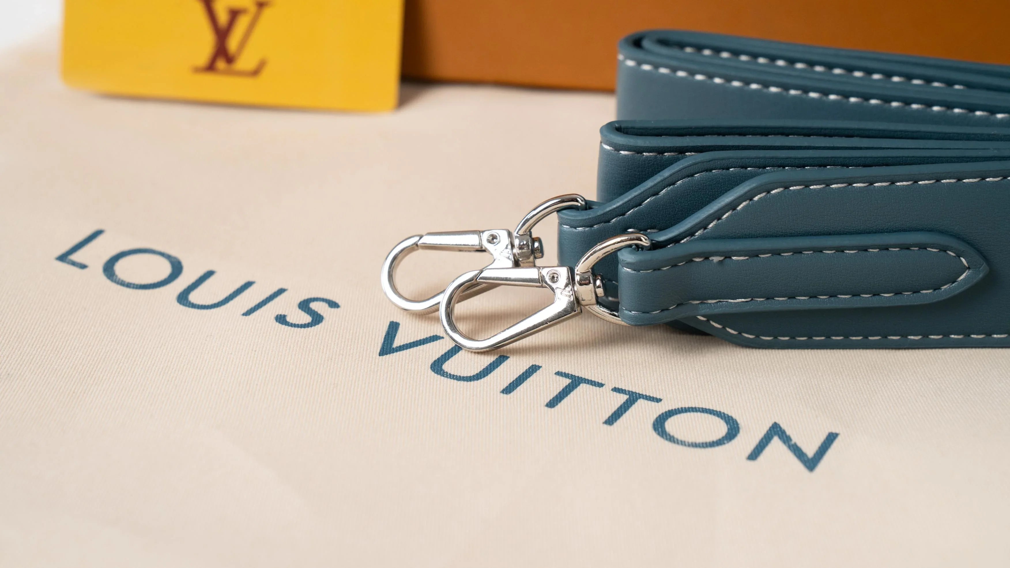 Louis Vuitton - Blue
